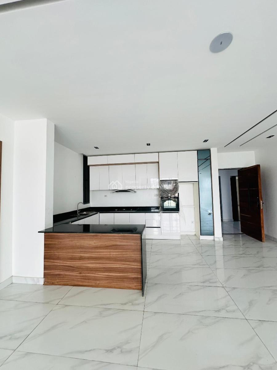 Spacious 2bedroom Apartment with Pool ,gym&elevator, Lekki Phase One ,lekki ,lagos ,nigeria, Lekki Phase 1, Lekki, Lagos, Flat / Apartment for Sale