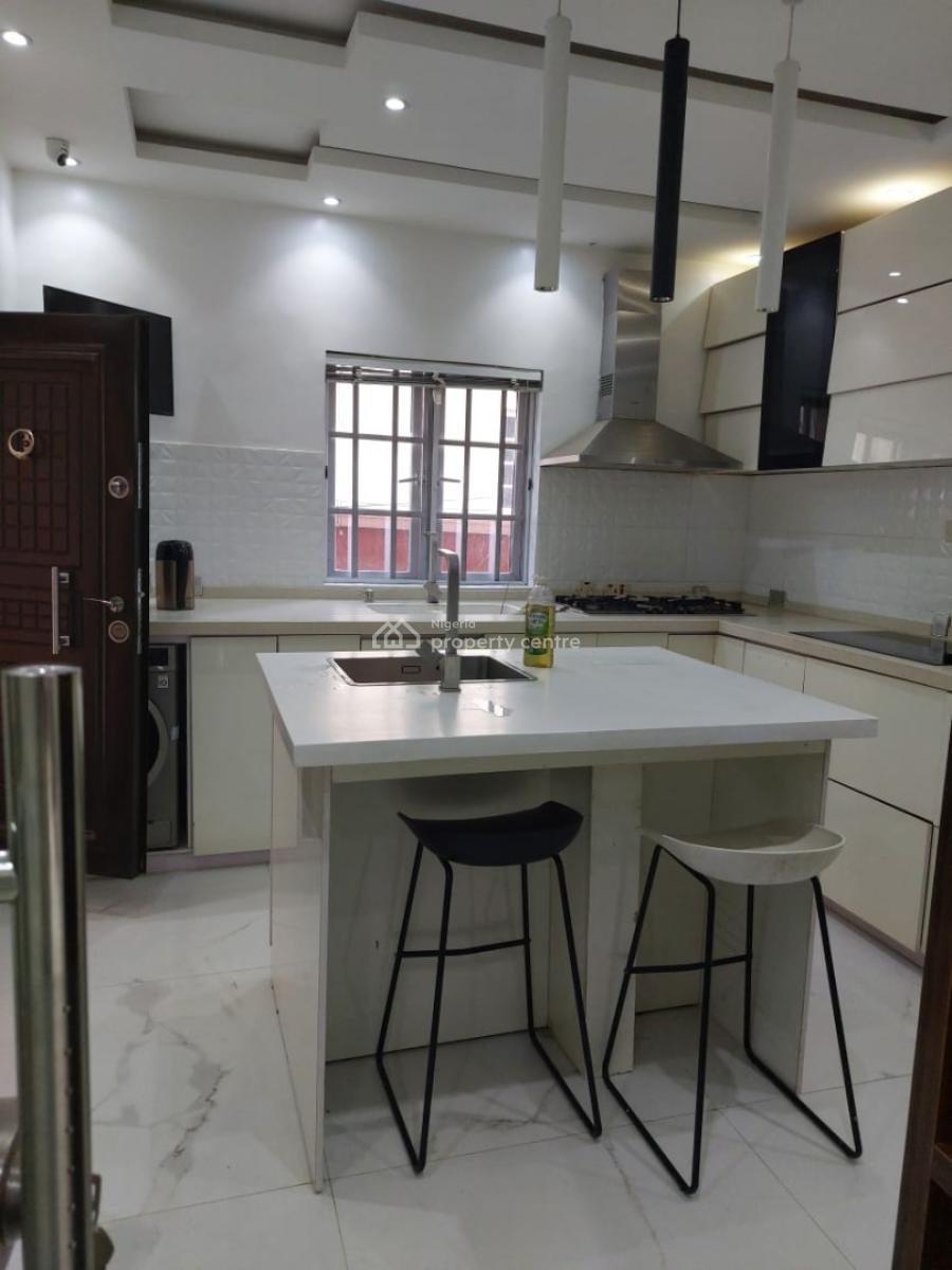Luxury Furnished  House 5 Bedroom Detached with Room, Gra Phrs 1, Magodo, Lagos, Detached Duplex for Sale