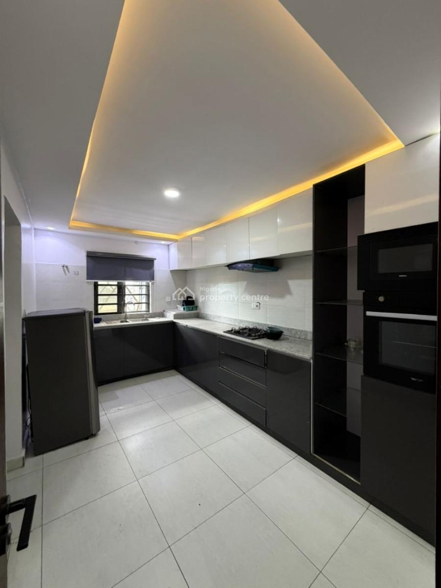 2bedrooms Flat on The Penthouse with Bq, Lekki Right, Lekki Phase 1, Lekki, Lagos, Flat / Apartment for Sale