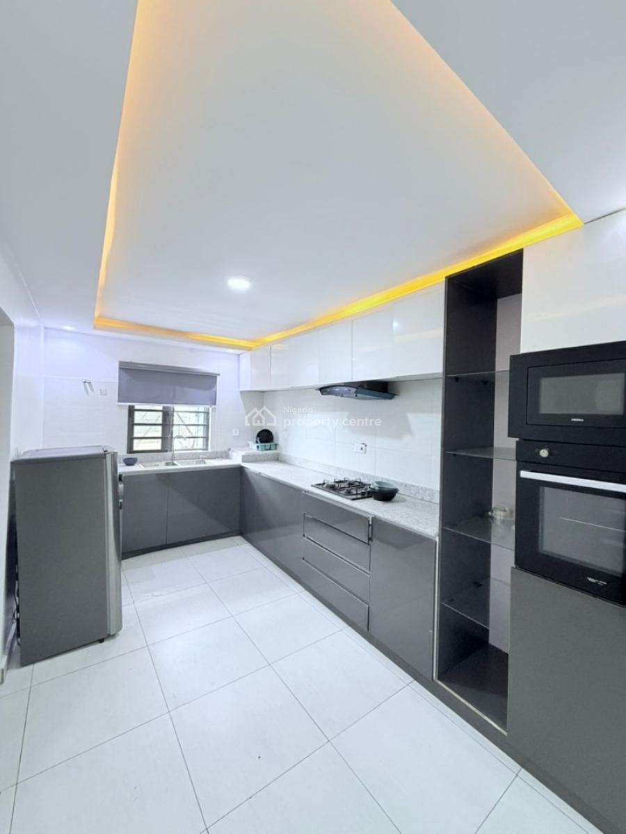 2bedrooms Flat on The Penthouse with Bq, Lekki Right, Lekki Phase 1, Lekki, Lagos, Flat / Apartment for Sale
