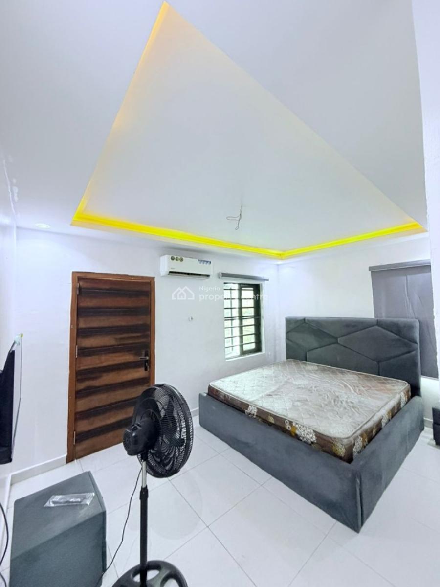 2bedrooms Flat on The Penthouse with Bq, Lekki Right, Lekki Phase 1, Lekki, Lagos, Flat / Apartment for Sale