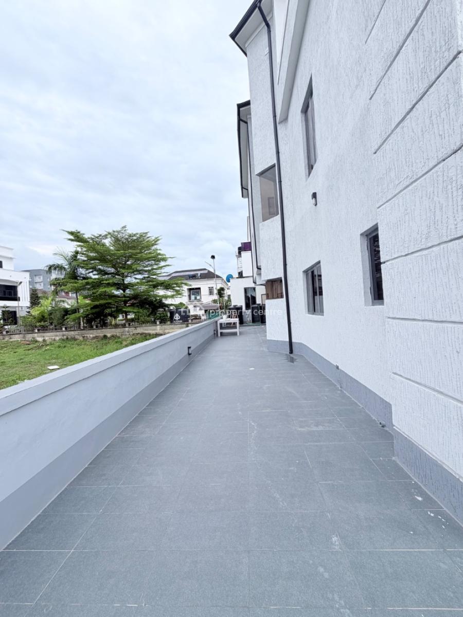 Luxurious 5bedrooms Fully Detached with Bq, Vintage Estate, Ikate, Lekki, Lagos, Detached Duplex for Sale