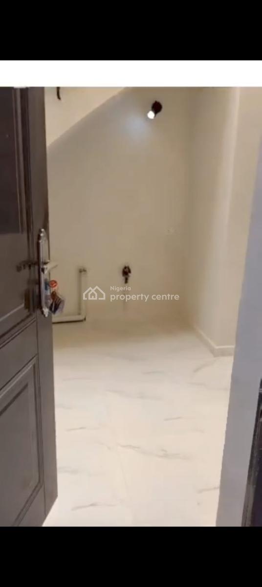 2 Bedroom Flat, Ogudu Gra , Ogudu Lagos, Ogudu, Lagos, Flat / Apartment for Rent