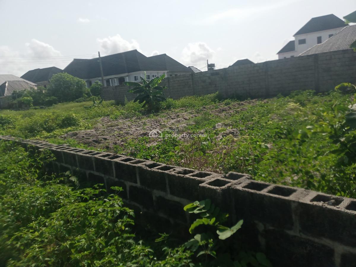 a Very Dry Parcel of Land in a Well Developed Part of Awoyaya Just Out, Secured Place, Awoyaya, Ibeju Lekki, Lagos, Residential Land for Sale