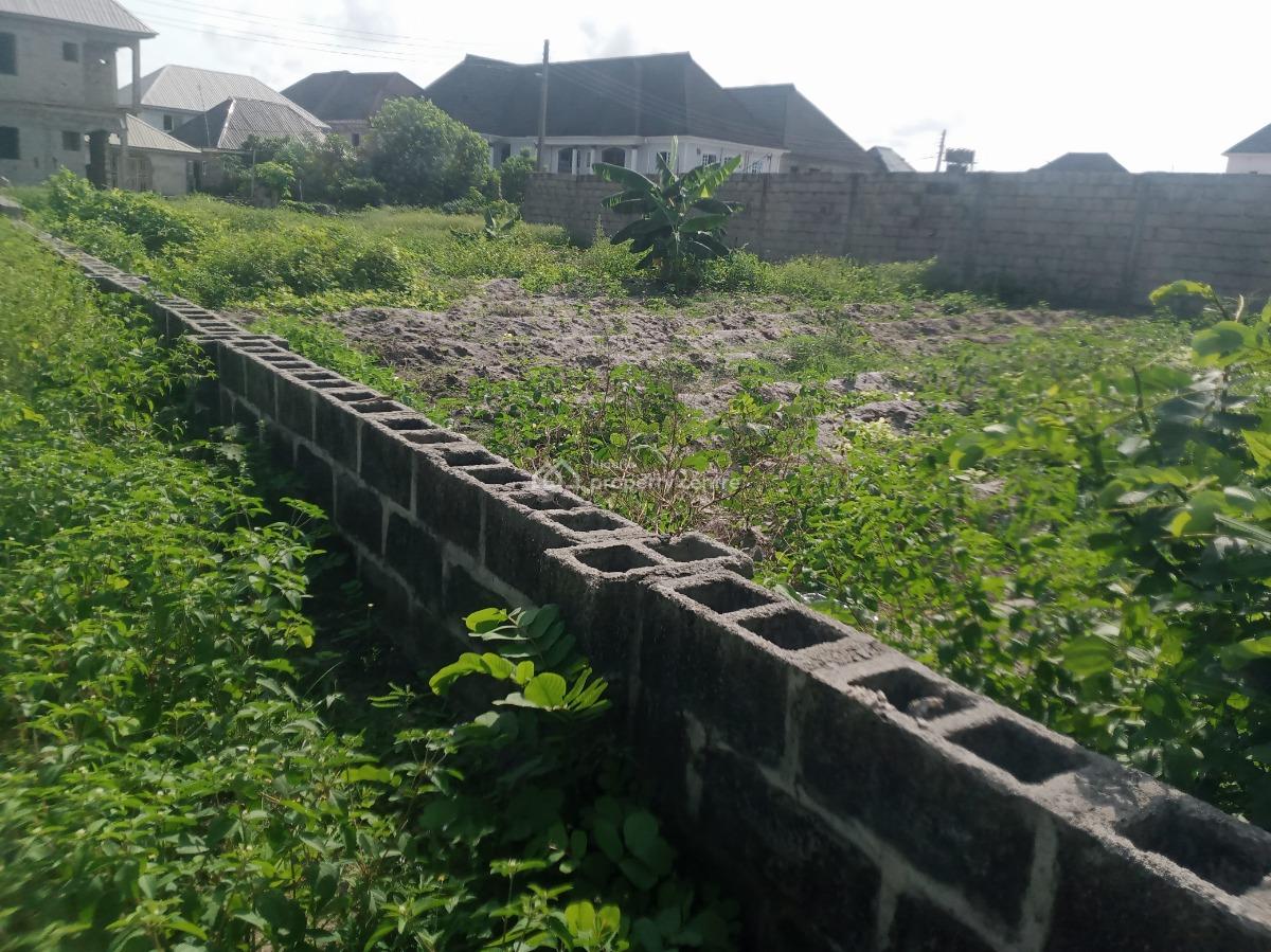 a Very Dry Parcel of Land in a Well Developed Part of Awoyaya Just Out, Secured Place, Awoyaya, Ibeju Lekki, Lagos, Residential Land for Sale