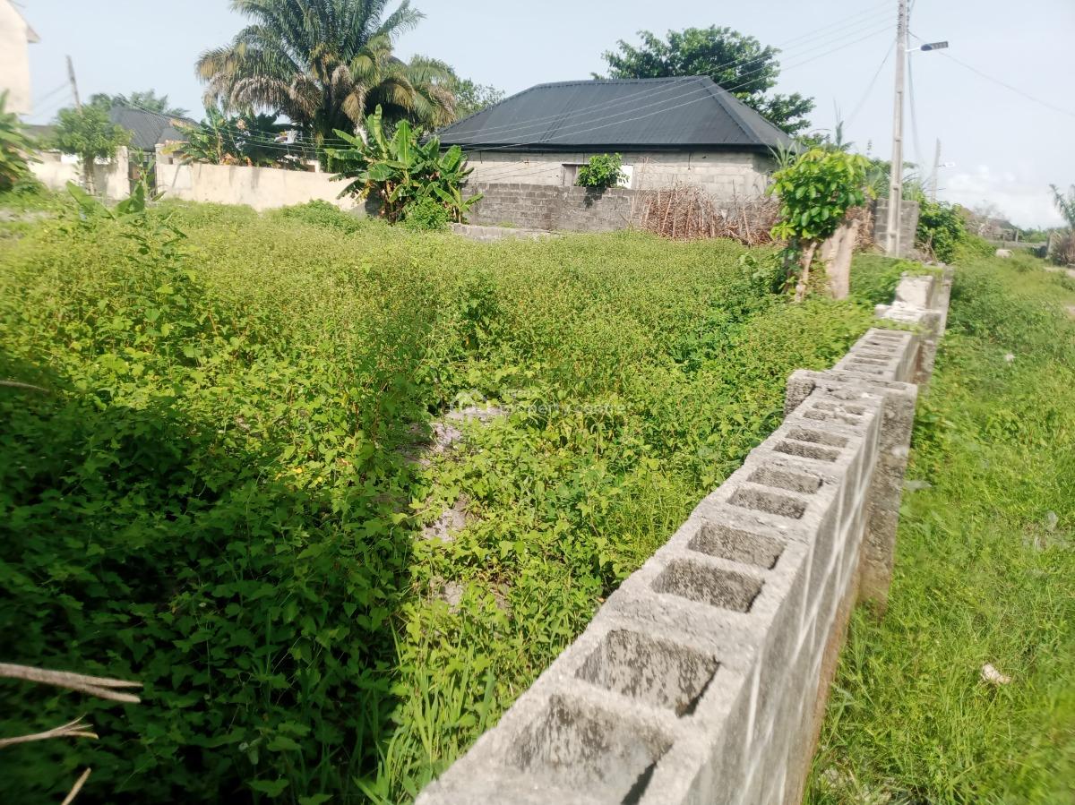 a Very Dry Parcel of Land in a Well Developed Part of Awoyaya Just Out, Secured Place, Awoyaya, Ibeju Lekki, Lagos, Residential Land for Sale