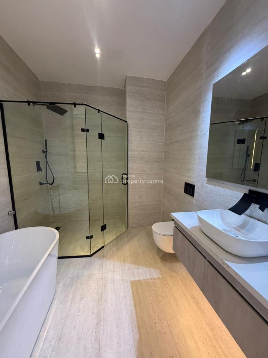 Luxuriously Built 2 Bedroom Penthouse with Swimming Pool, Lekki Phase 1, Lekki, Lagos, Block of Flats for Sale