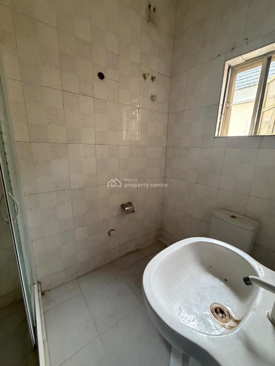Lovely 3 Bedroom with 2 Balconies, Osapa, Lekki, Lagos, Flat / Apartment for Rent