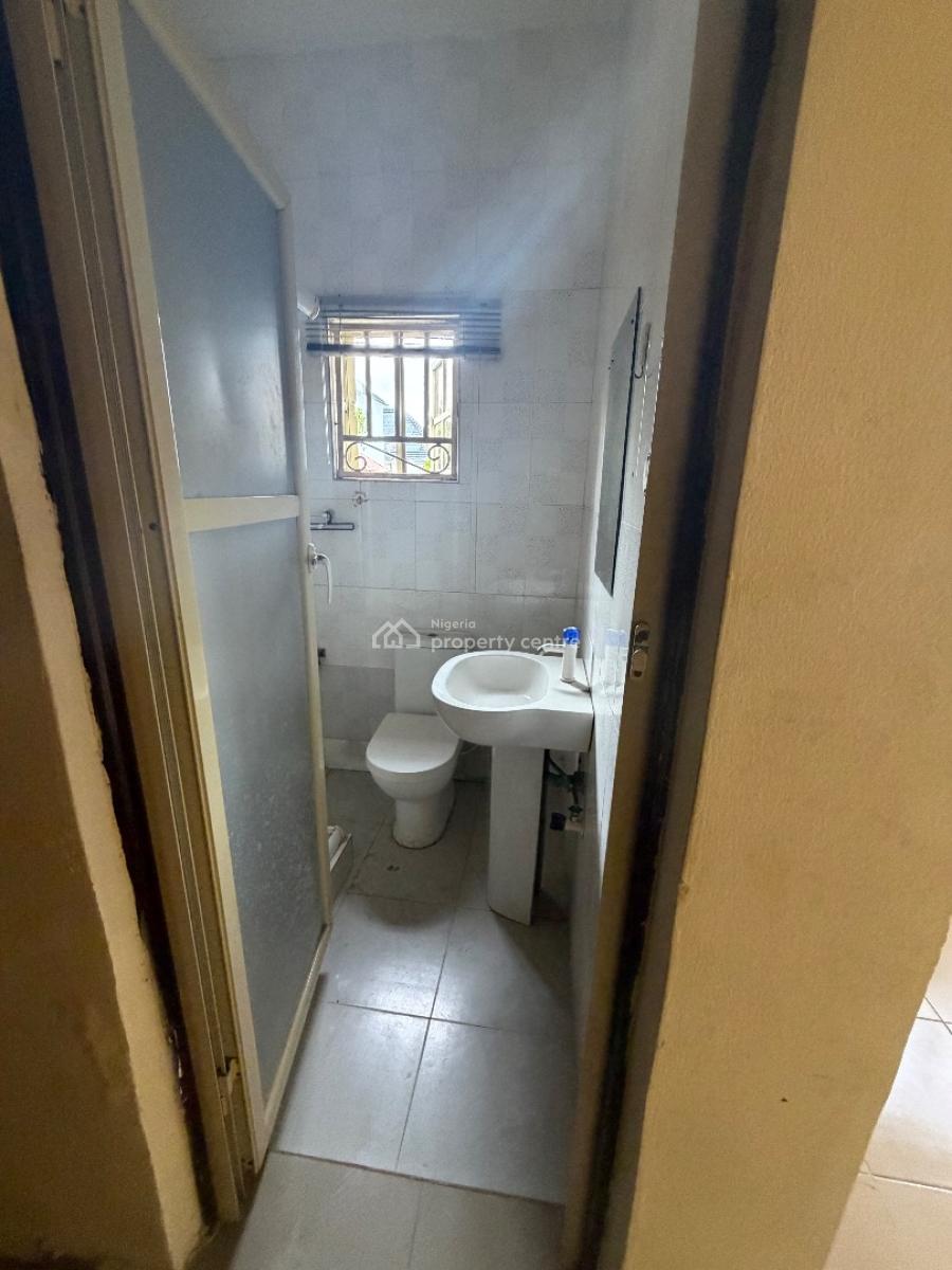 Lovely 3 Bedroom with 2 Balconies, Osapa, Lekki, Lagos, Flat / Apartment for Rent