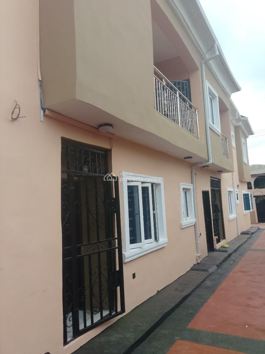 Room and Parlour Self, Olanukan Ishawo, Agric, Ikorodu, Lagos, Flat / Apartment for Rent
