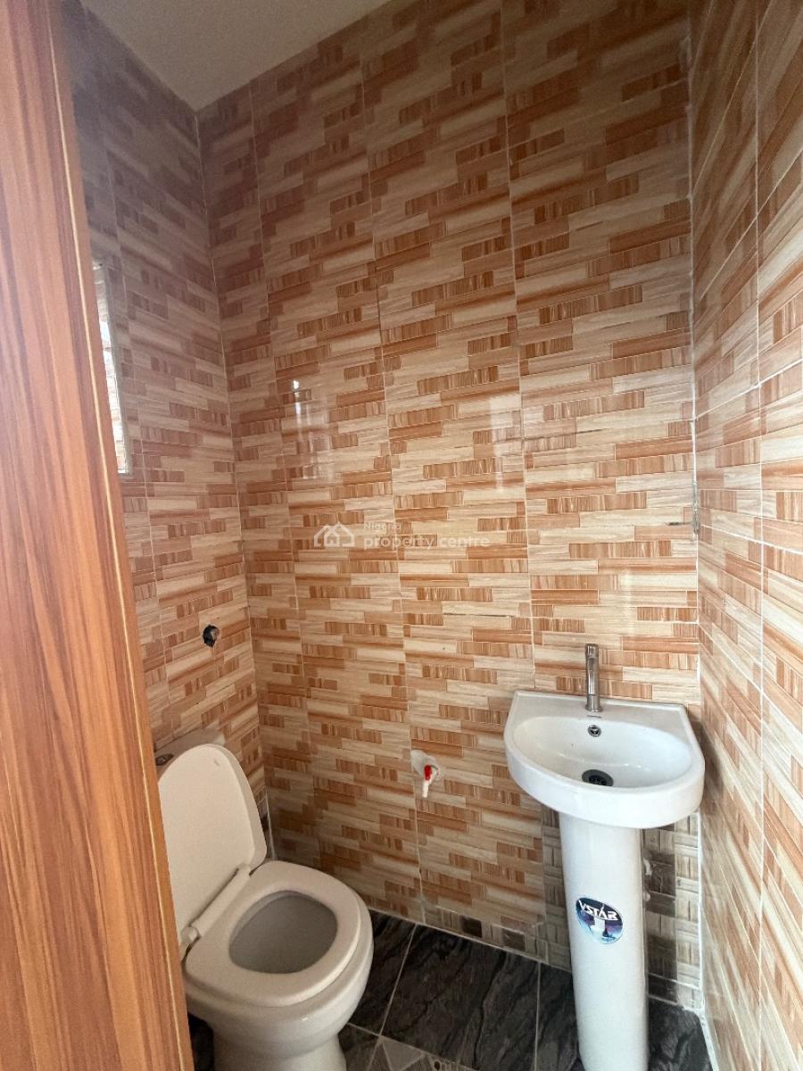 Fine 2 Bedroom with 2 Balconies, Ologolo, Lekki, Lagos, Flat / Apartment for Rent