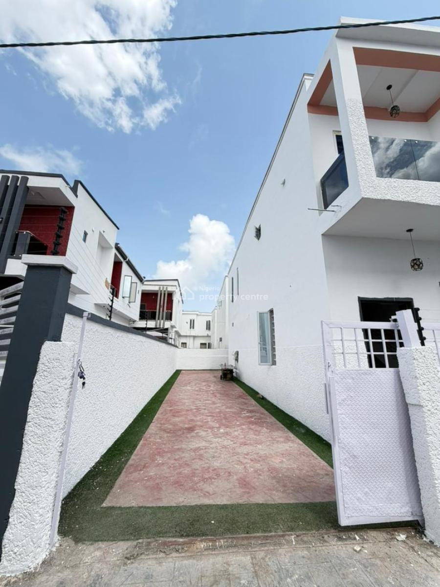Distress Deal! 4 Bedroom Semi Detached Duplex, Ajah, Lagos, Semi-detached Duplex for Sale