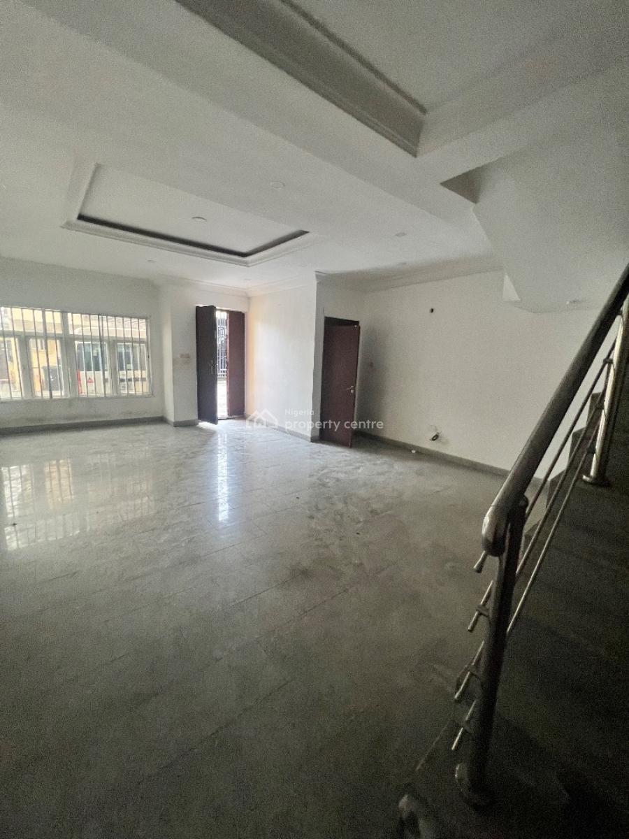 Spacious Neat 4 Bedroom Terrace, Osapa, Lekki, Lagos, Terraced Duplex for Sale