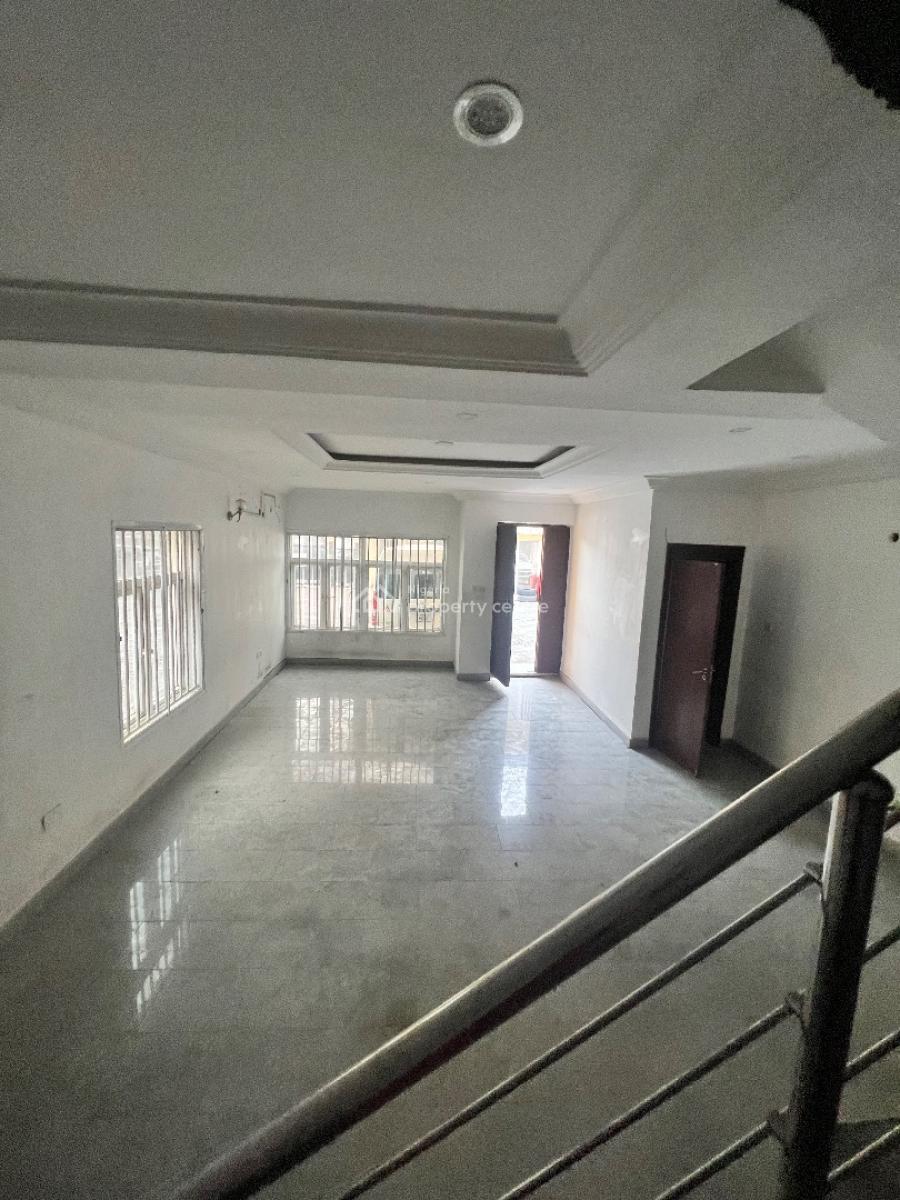 Spacious Neat 4 Bedroom Terrace, Osapa, Lekki, Lagos, Terraced Duplex for Sale