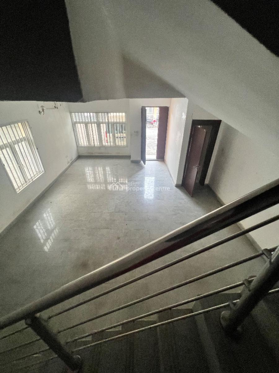 Spacious Neat 4 Bedroom Terrace, Osapa, Lekki, Lagos, Terraced Duplex for Sale
