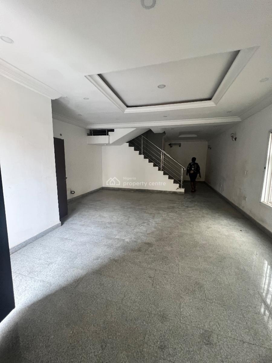 Spacious Neat 4 Bedroom Terrace, Osapa, Lekki, Lagos, Terraced Duplex for Sale