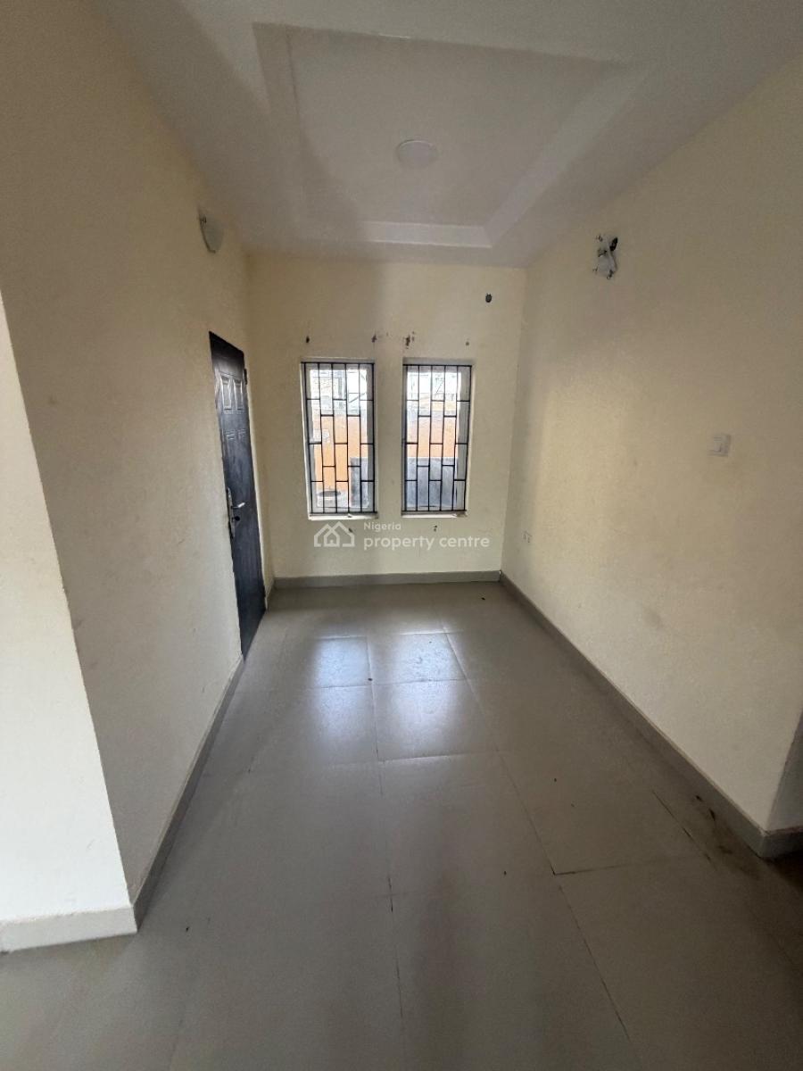 Lovely Spacious 3 Bedroom, Atlantic View Estate, Igbo Efon, Lekki, Lagos, Flat / Apartment for Rent