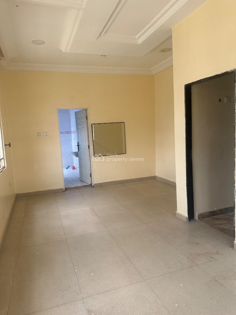 Very Massive 8 Bedroom Fully Detached Duplex with 2 Bedrooms Guest Cha, Off Aliyu Modibbo Street Guzape, Guzape District, Abuja, Detached Duplex for Rent