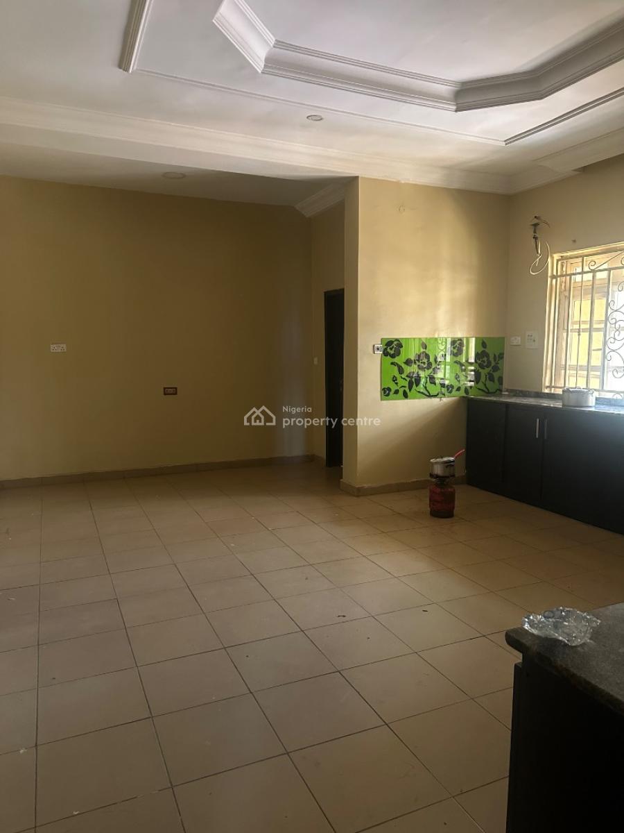 Very Massive 8 Bedroom Fully Detached Duplex with 2 Bedrooms Guest Cha, Off Aliyu Modibbo Street Guzape, Guzape District, Abuja, Detached Duplex for Rent