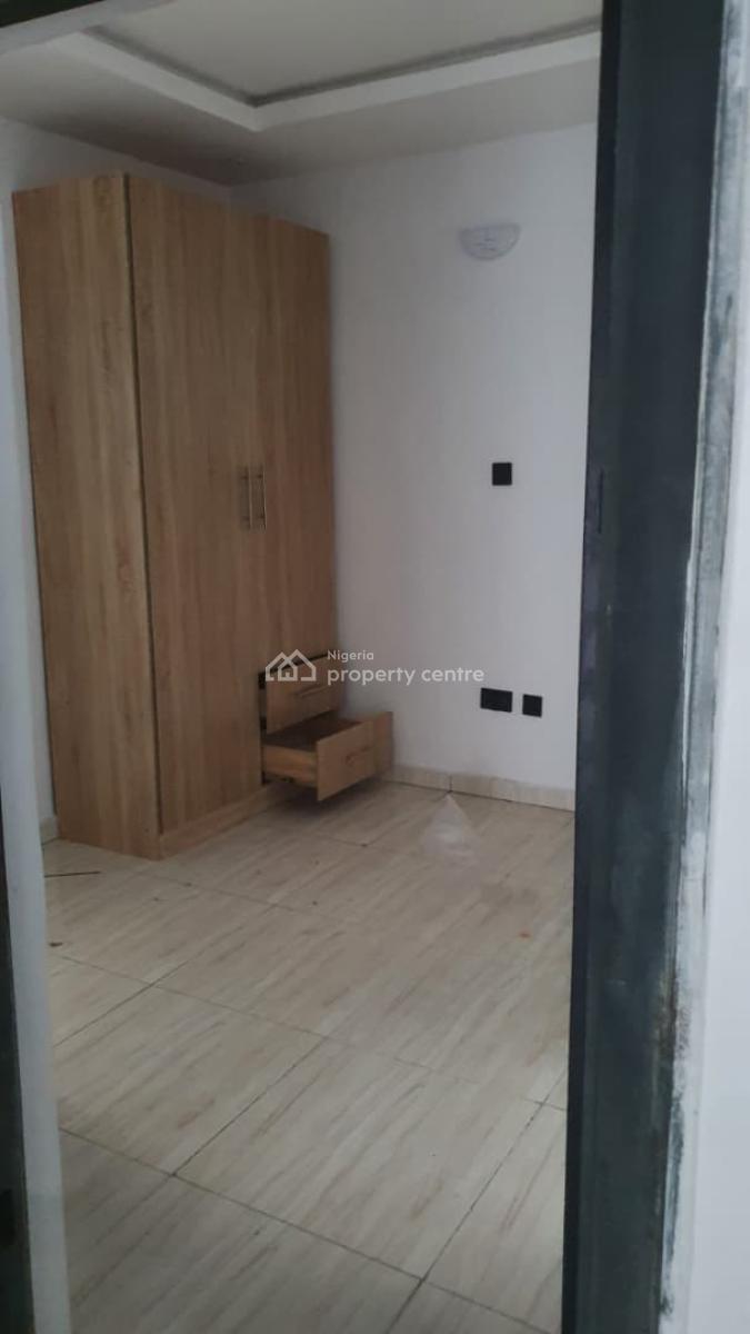 Brand New Luxury 2bedroom Apartment, 17 Sam Owo Street, Seaside Estate, Badore, Ajah, Lagos, Flat / Apartment for Rent