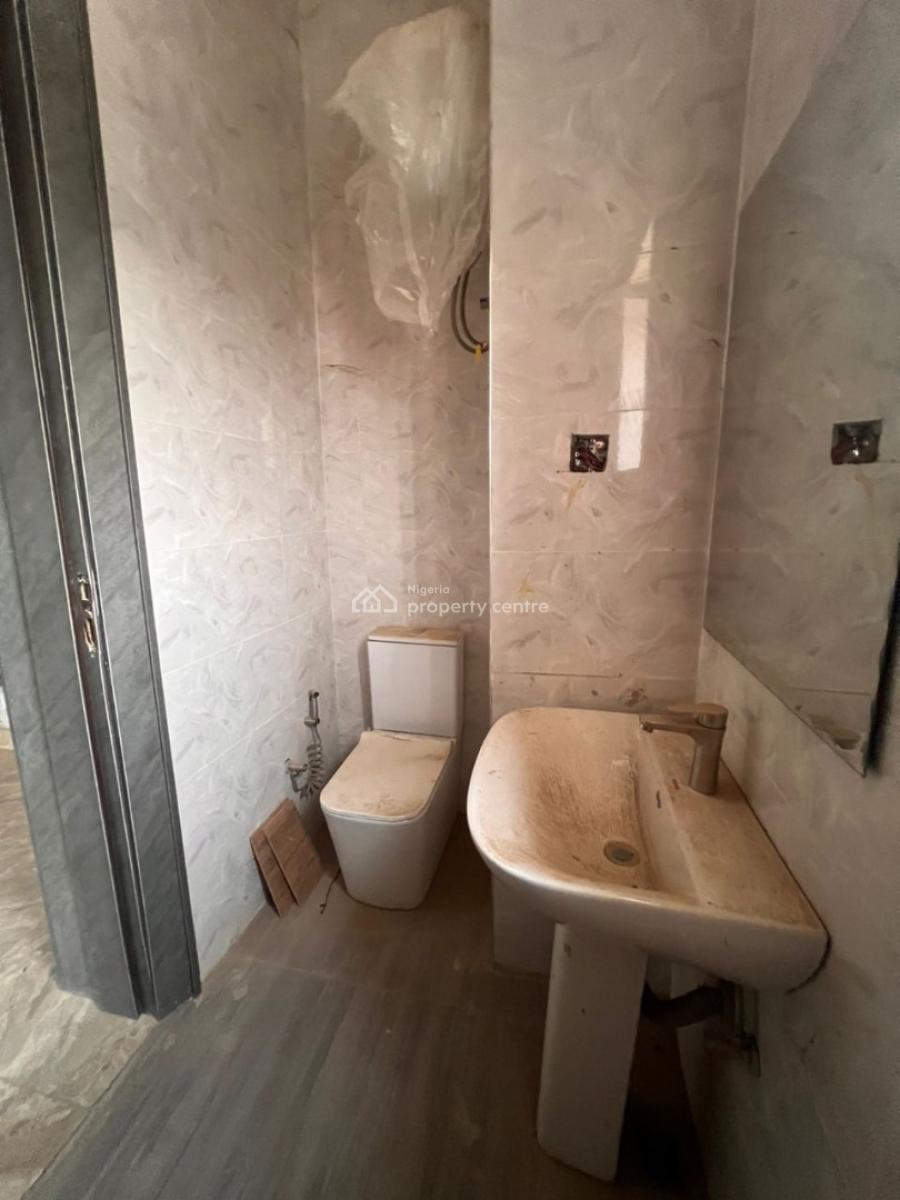 a Brand New Spacious 3-bedroom Flat, Wuye By Dakibyu District Abuja., Wuye, Abuja, Flat / Apartment for Sale