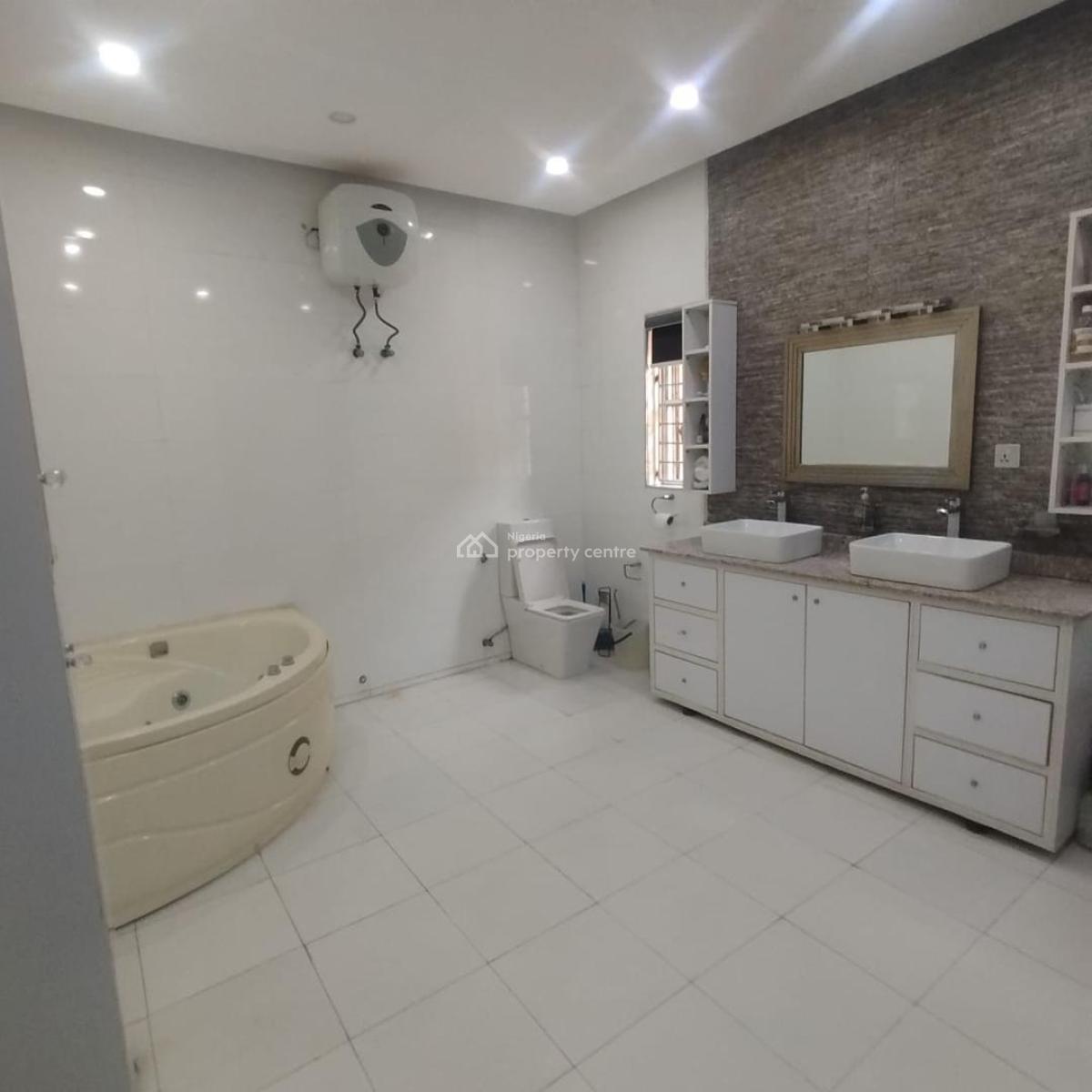 6 Bed Mansion on 648sqm with Cinema on 3 Floors, Pinnock Beach Estate, Osapa, Lekki, Lagos, Detached Duplex for Sale