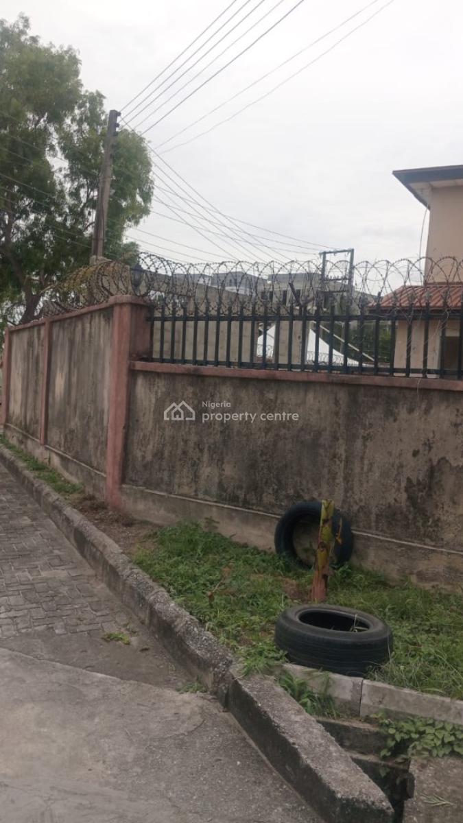 5 Bedroom Fully Detached House with 2 Unit 2 Bed Flats at The Back, Off Babatunde Anjous, Lekki Phase 1, Lekki, Lagos, Detached Duplex for Sale