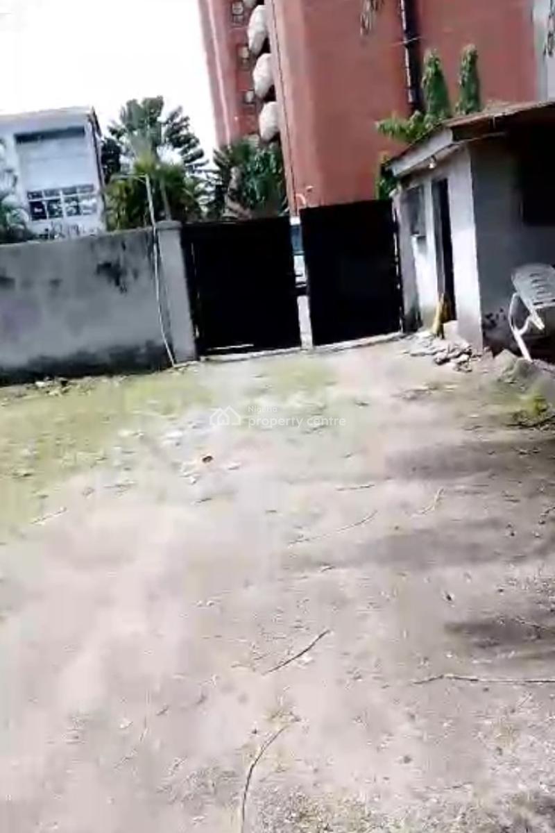 6 Plots of Land + Demolish-able 2 Wings Duplex +  6 Bqs, Gra, Apapa, Lagos, Commercial Property for Sale
