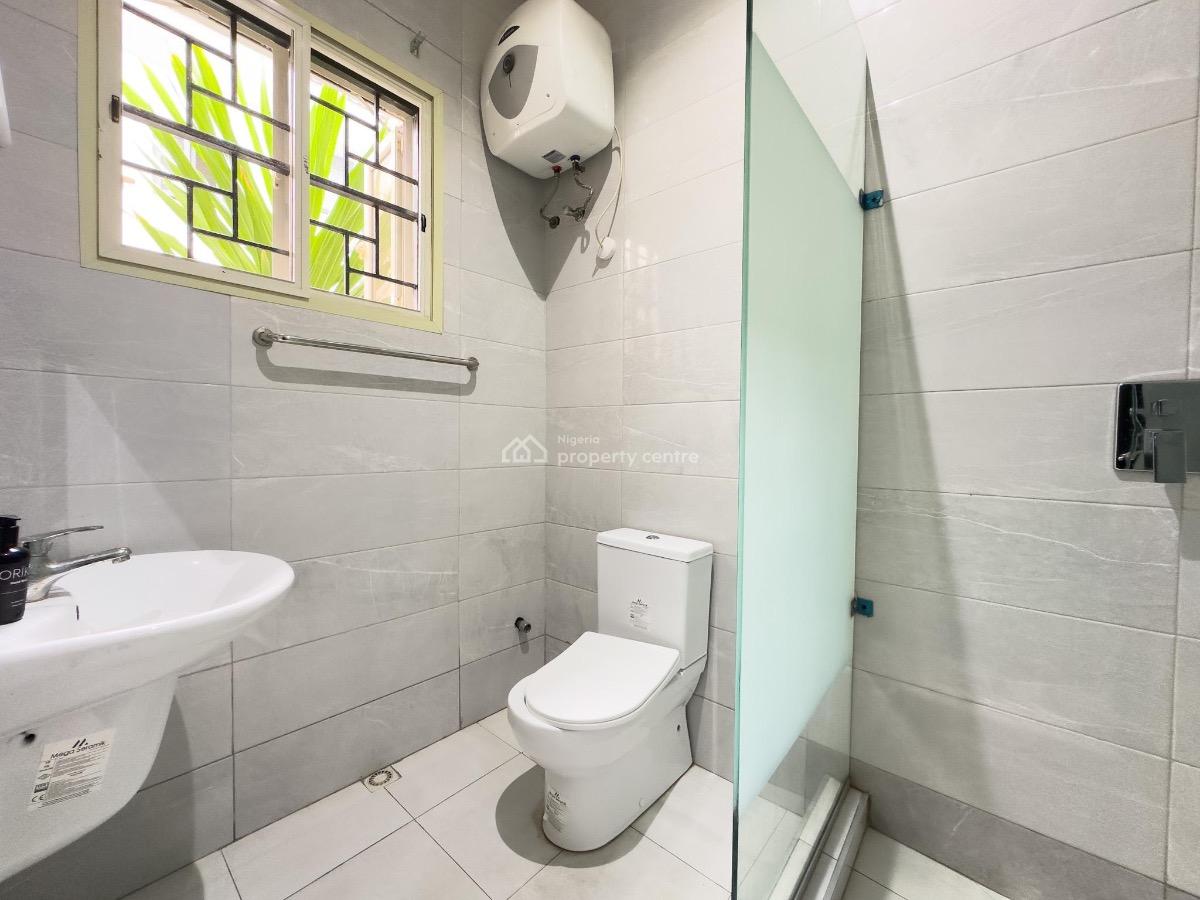 Serviced 2-bedroom Apartment with Clean Setup in a Serene Area, Oluwakayode Jacobs Crescent, Freedom Way, Lekki Phase 1, Lekki Phase 1, Lekki, Lagos, Flat / Apartment Short Let