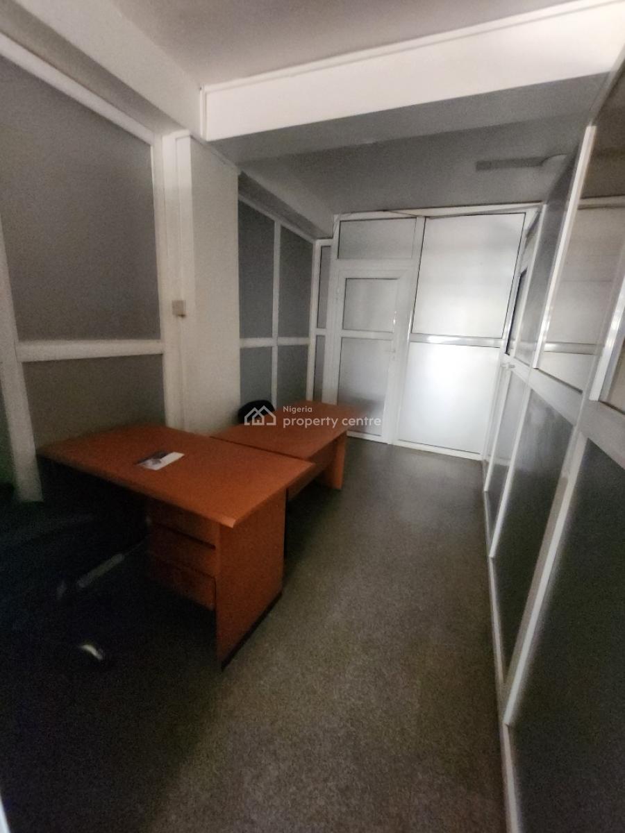 Office Space Measuring 20sqm, Facing Lekki Expressway By Agungi Bus Stop, Agungi, Lekki, Lagos, Office Space for Rent