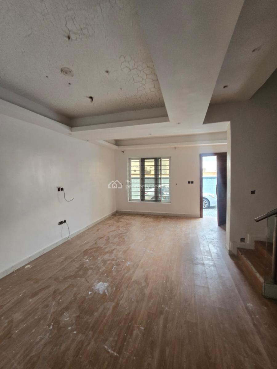 Lovely Serviced 4 Bedroom Terrace with a Room Bq, Lekki Phase 1, Lekki, Lagos, Terraced Duplex for Rent