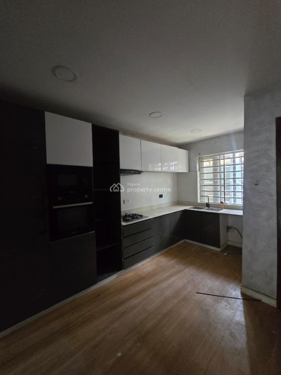 Lovely Serviced 4 Bedroom Terrace with a Room Bq, Lekki Phase 1, Lekki, Lagos, Terraced Duplex for Rent