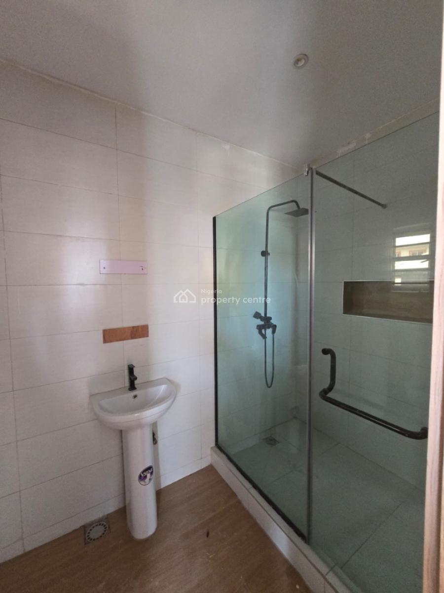 Lovely Serviced 4 Bedroom Terrace with a Room Bq, Lekki Phase 1, Lekki, Lagos, Terraced Duplex for Rent