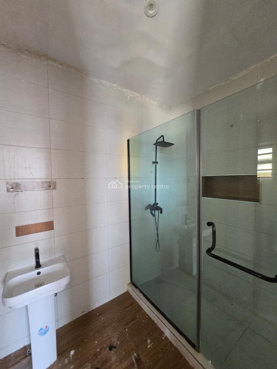 Lovely Serviced 4 Bedroom Terrace with a Room Bq, Lekki Phase 1, Lekki, Lagos, Terraced Duplex for Rent
