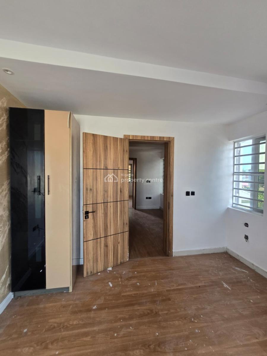 Lovely Serviced 4 Bedroom Terrace with a Room Bq, Lekki Phase 1, Lekki, Lagos, Terraced Duplex for Rent