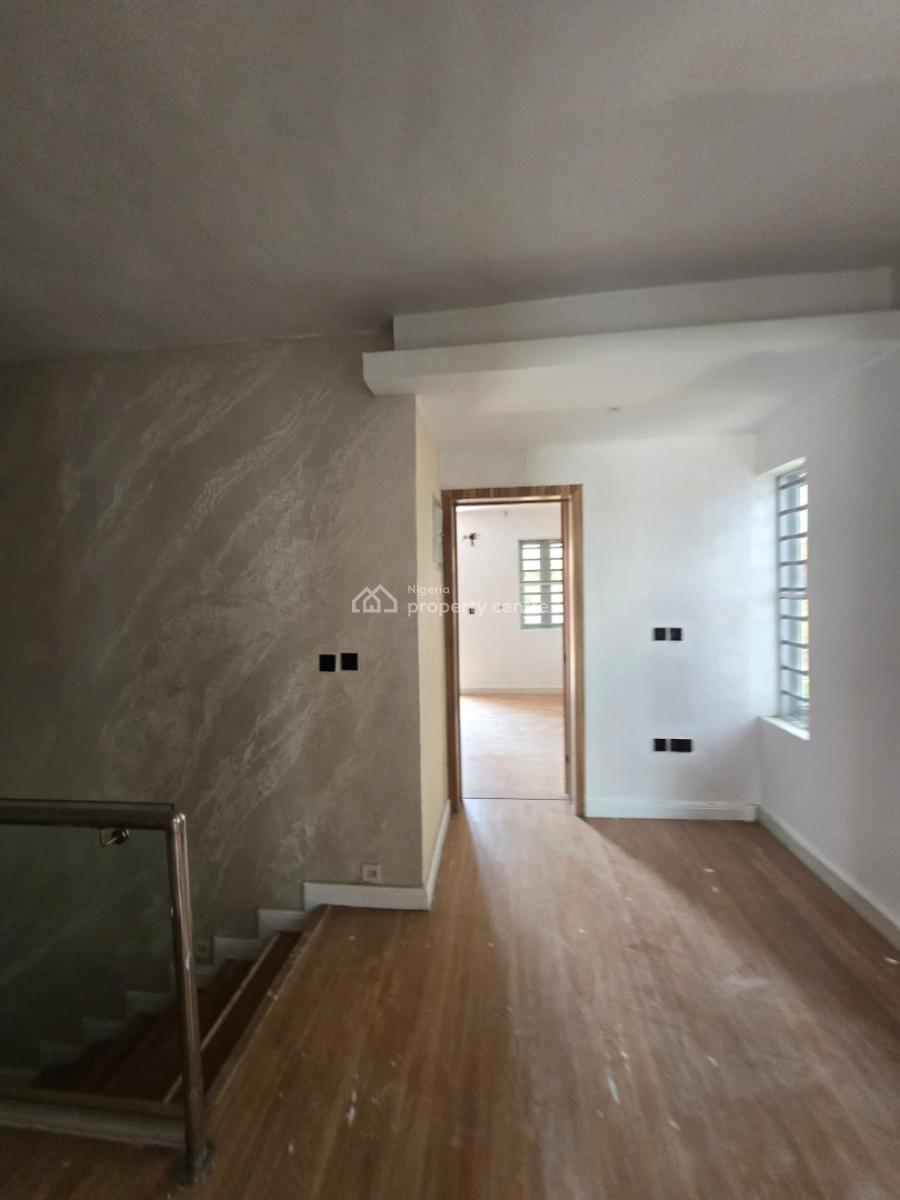 Lovely Serviced 4 Bedroom Terrace with a Room Bq, Lekki Phase 1, Lekki, Lagos, Terraced Duplex for Rent