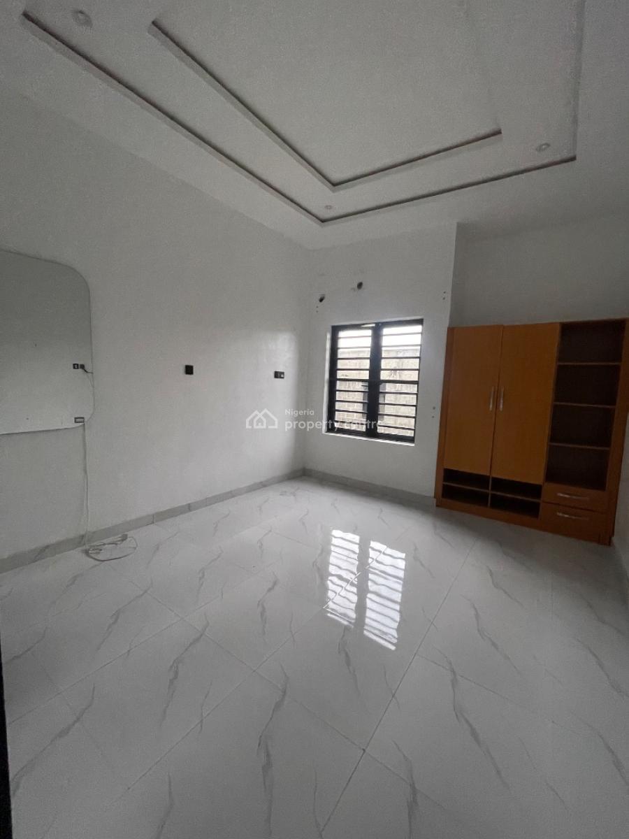 Standard Clean 2 Bedroom Apartment Upstairs,swimming Pool and Gym Avai, Located Inside Estate,fully Interlock,personal Tank and 2 Balconies, Sangotedo, Ajah, Lagos, Flat / Apartment for Rent