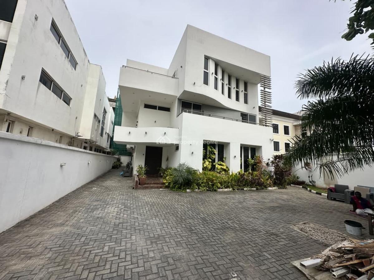 Contemporary 5 Bedroom Detached Home with Bq, Stand Alone Luxury Detached Buidling with Good Road Network, Banana Island, Ikoyi, Lagos, Detached Duplex for Rent