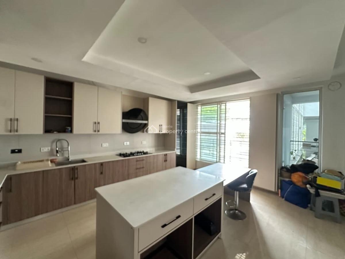 Contemporary 5 Bedroom Detached Home with Bq, Stand Alone Luxury Detached Buidling with Good Road Network, Banana Island, Ikoyi, Lagos, Detached Duplex for Rent