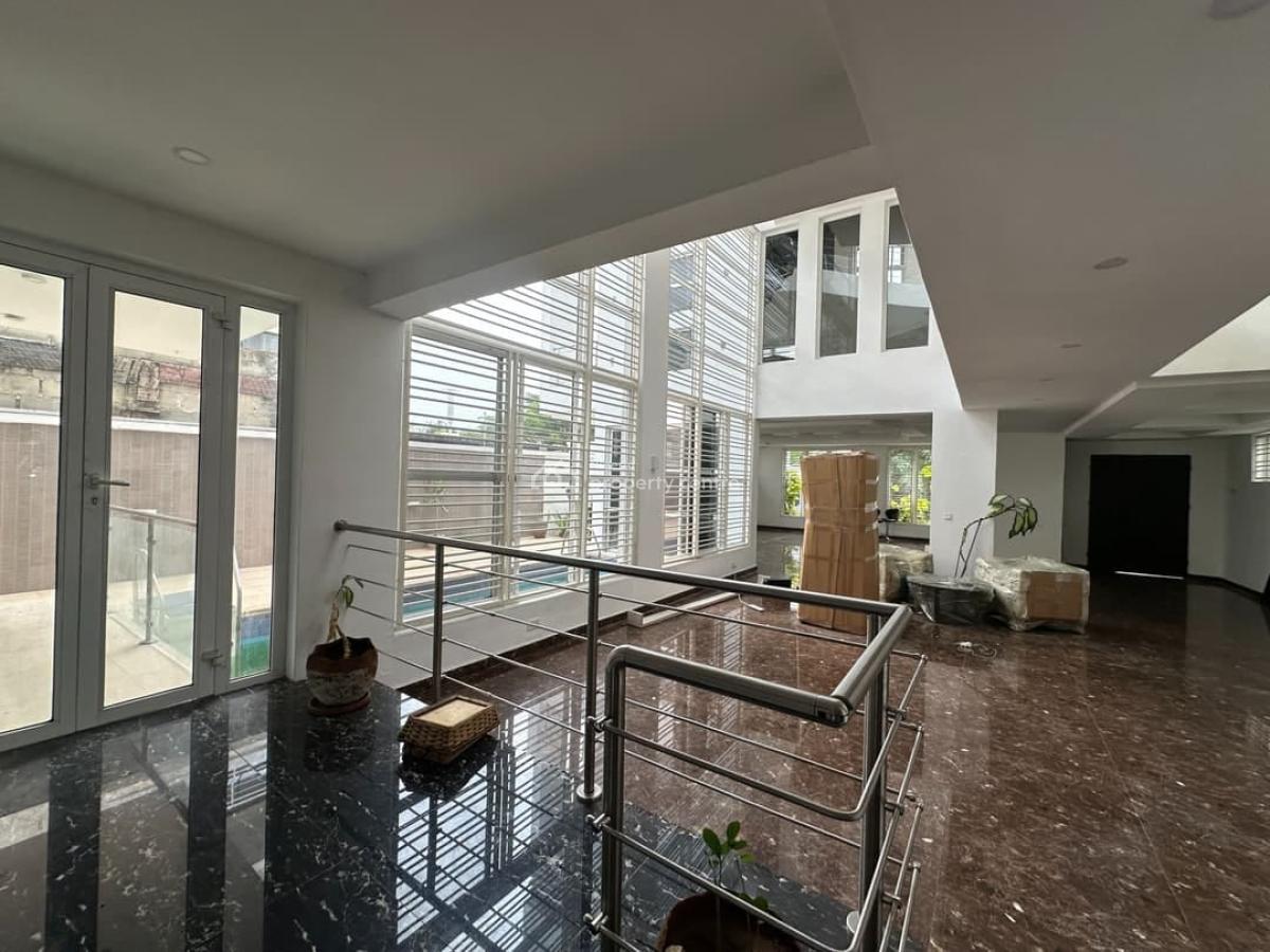 Contemporary 5 Bedroom Detached Home with Bq, Stand Alone Luxury Detached Buidling with Good Road Network, Banana Island, Ikoyi, Lagos, Detached Duplex for Rent