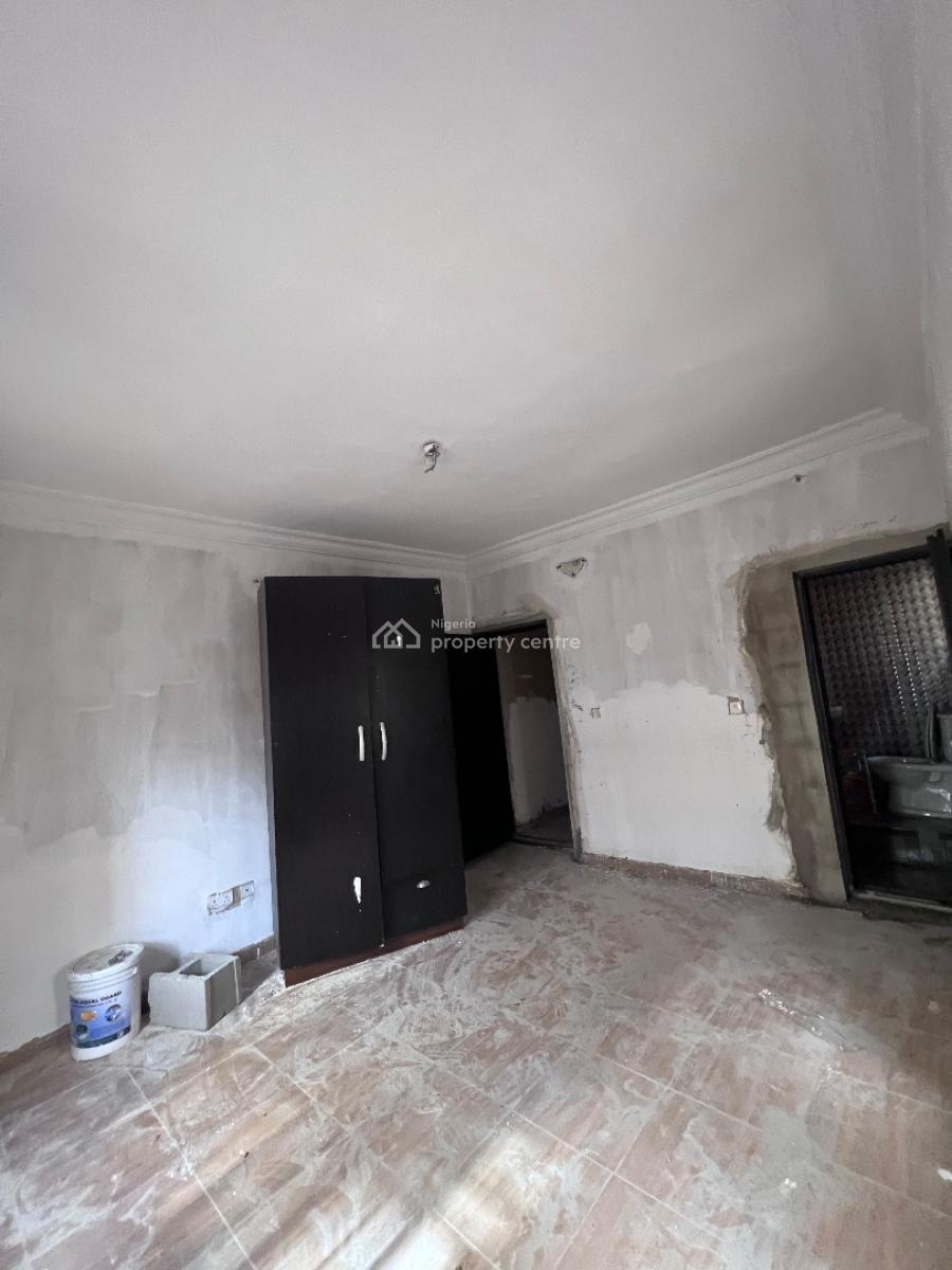 a Standard 2bedroom Flat, Before Novare Shoprite Ajah, Lekki Phase 2, Lekki, Lagos, Flat / Apartment for Rent