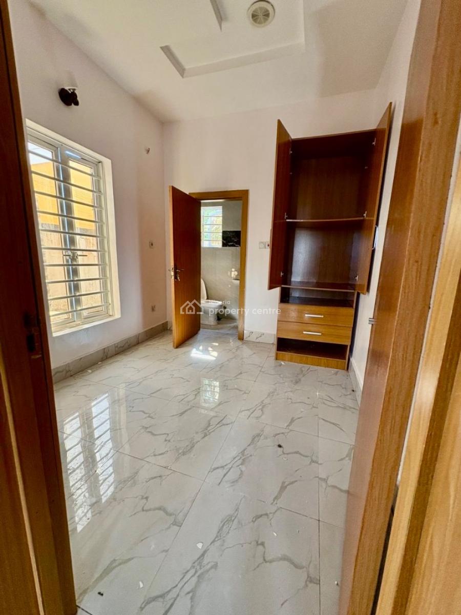 Spacious and Modern Upstairs with 2 Toilets +personal Pre Paid Meter, Orchid Road Before The R/about, Lekki, Lagos, Mini Flat (room and Parlour) for Rent