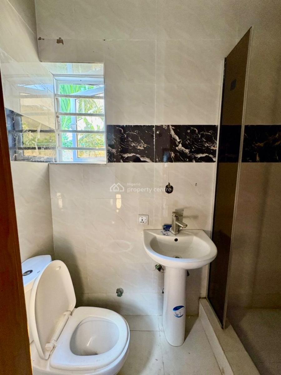 Spacious and Modern Upstairs with 2 Toilets +personal Pre Paid Meter, Orchid Road Before The R/about, Lekki, Lagos, Mini Flat (room and Parlour) for Rent