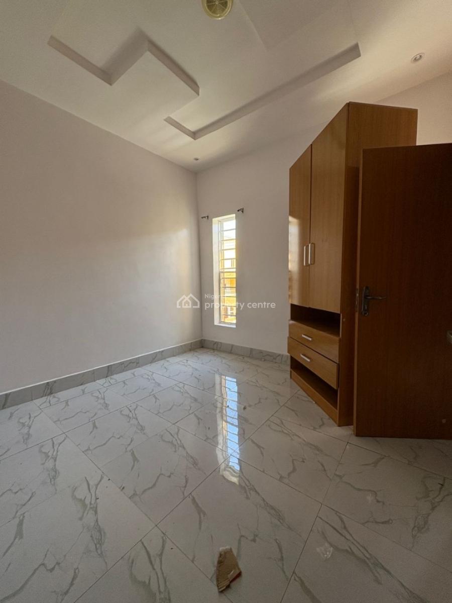 Miniflat Upstairs with Personal Meter Also Comes with in-house Visitor, Orchid Road, Lekki, Lagos, Mini Flat (room and Parlour) for Rent