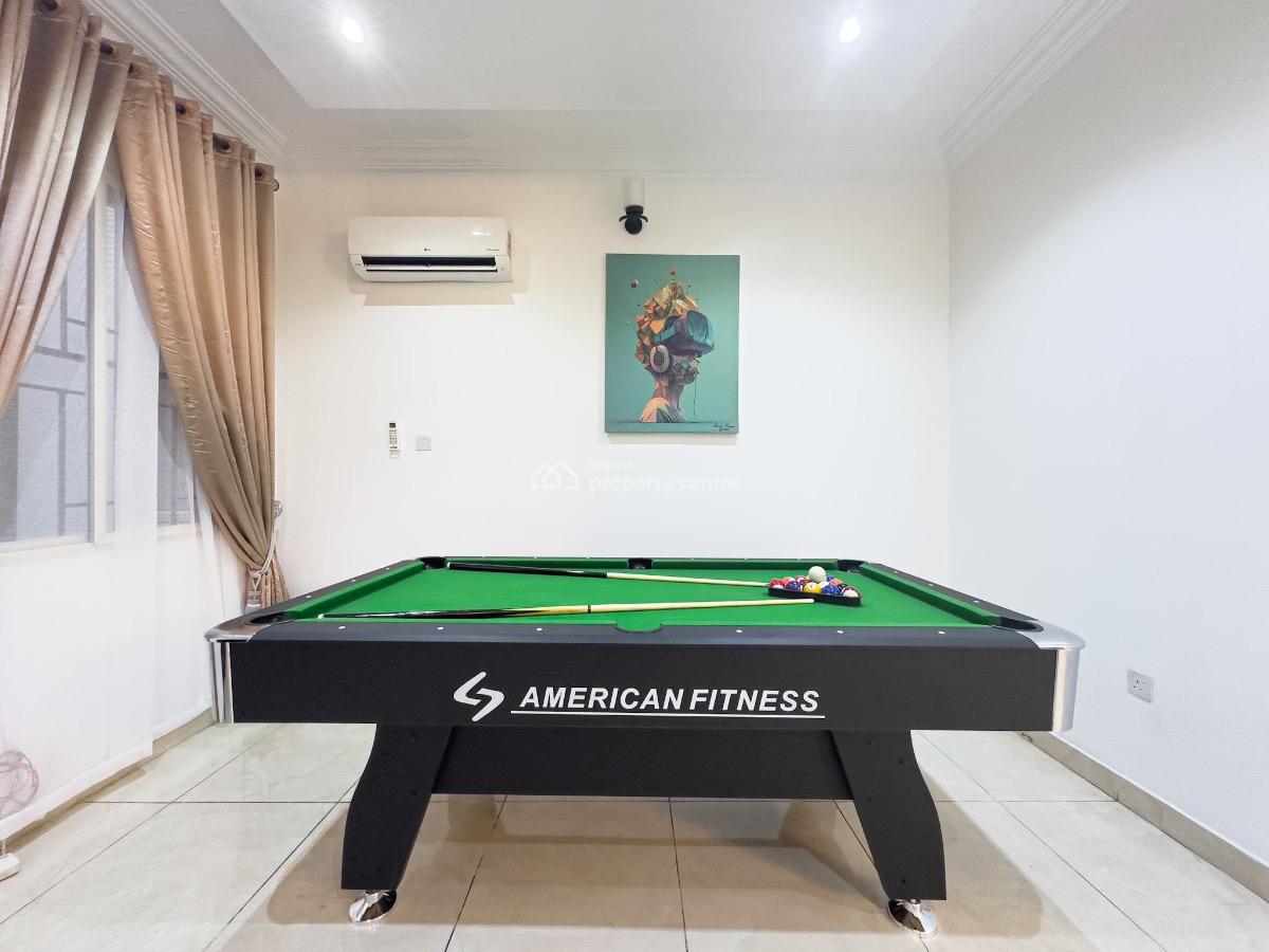 Beautiful and Spacious Serviced 3-bedroom Apartment with Double Beds, Spacious Rooms, Snooker Board, Fitted Kitchen and Washing Machine, Lekki Phase 1, Lekki, Lagos, Flat / Apartment Short Let