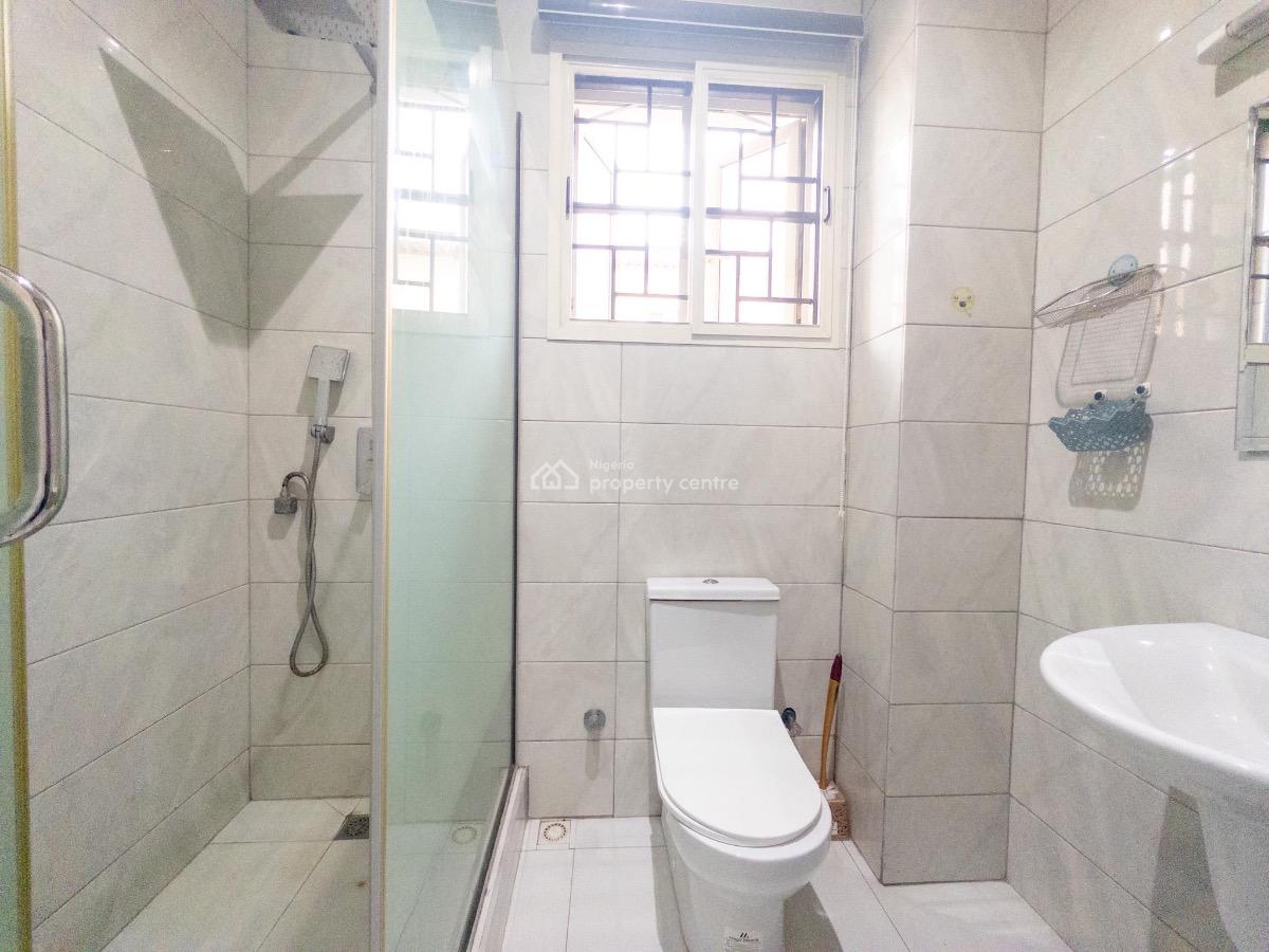 Beautiful and Spacious Serviced 3-bedroom Apartment with Double Beds, Spacious Rooms, Snooker Board, Fitted Kitchen and Washing Machine, Lekki Phase 1, Lekki, Lagos, Flat / Apartment Short Let
