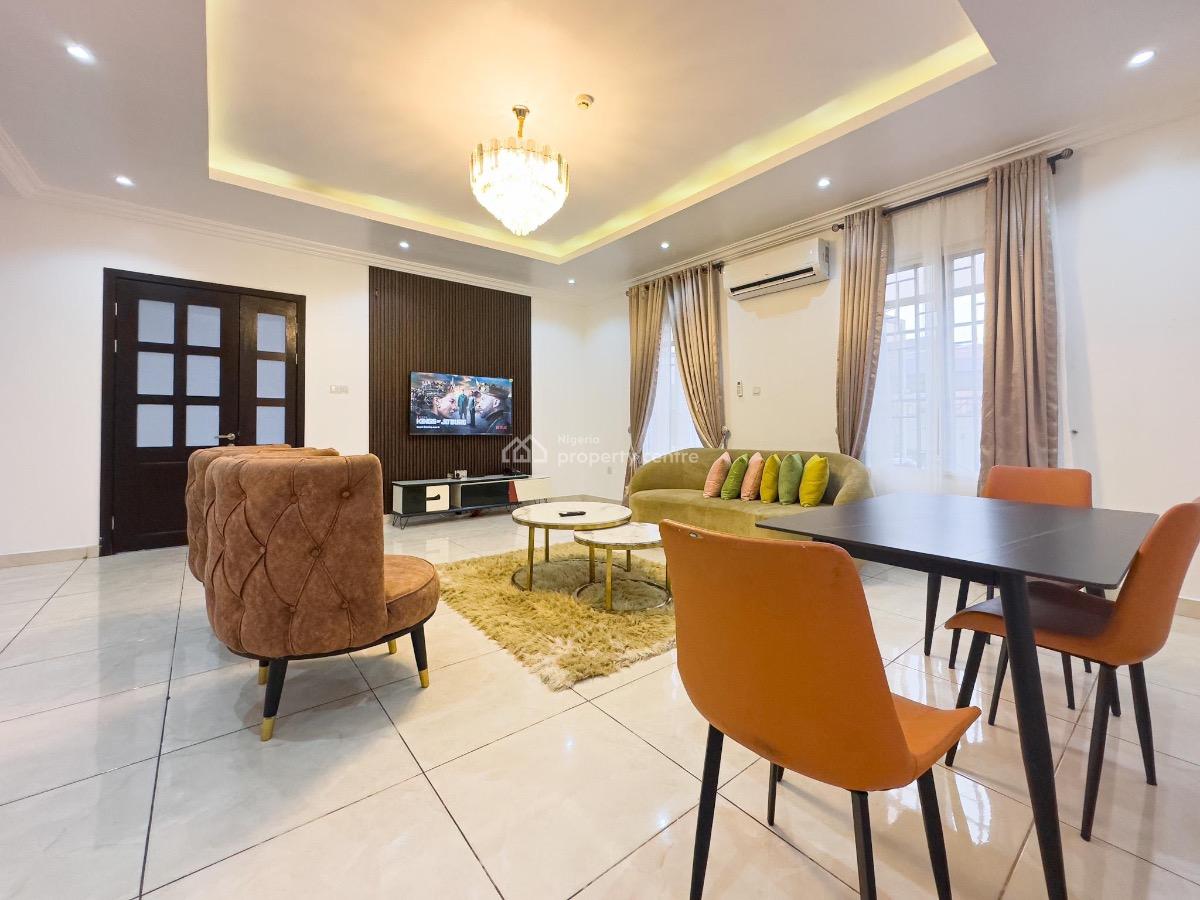 Beautiful and Spacious Serviced 3-bedroom Apartment with Double Beds, Spacious Rooms, Snooker Board, Fitted Kitchen and Washing Machine, Lekki Phase 1, Lekki, Lagos, Flat / Apartment Short Let