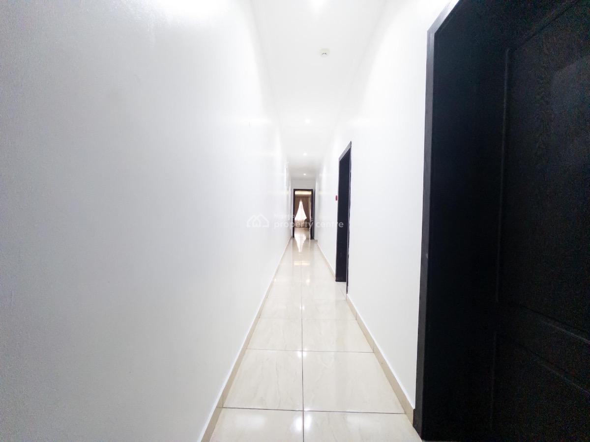 Beautiful and Spacious Serviced 3-bedroom Apartment with Double Beds, Spacious Rooms, Snooker Board, Fitted Kitchen and Washing Machine, Lekki Phase 1, Lekki, Lagos, Flat / Apartment Short Let