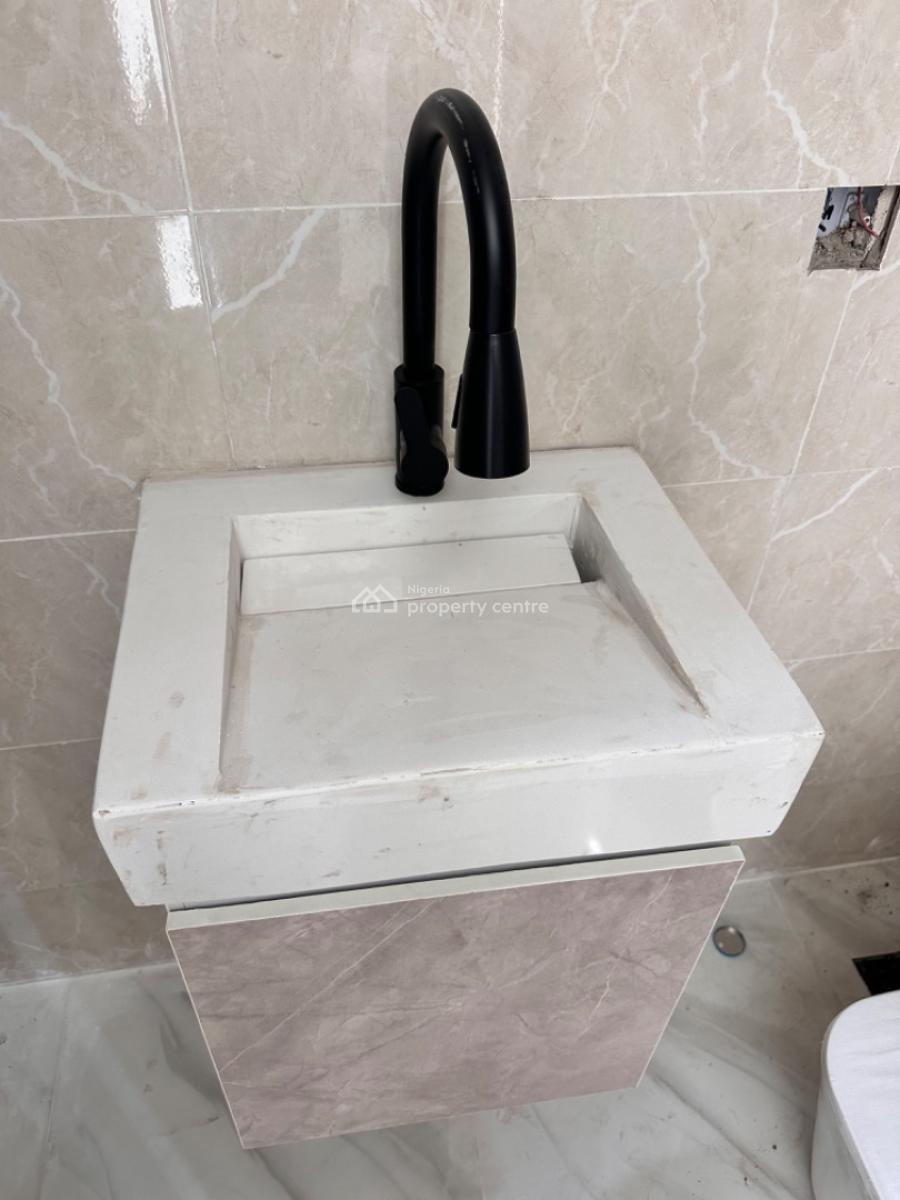 Fully Serviced 1bedroom Apartment, Off Freedom Way, Lekki., Lekki, Lagos, Mini Flat (room and Parlour) for Sale