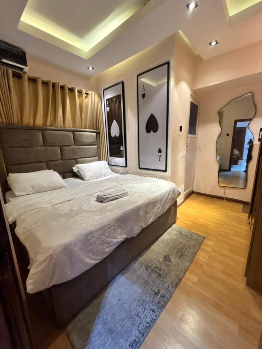 Beautifully Furnished Cozy One Bedroom Apartment, Kenneth Agbakuru Street, Lekki Phase 1, Lekki, Lagos, Flat / Apartment Short Let